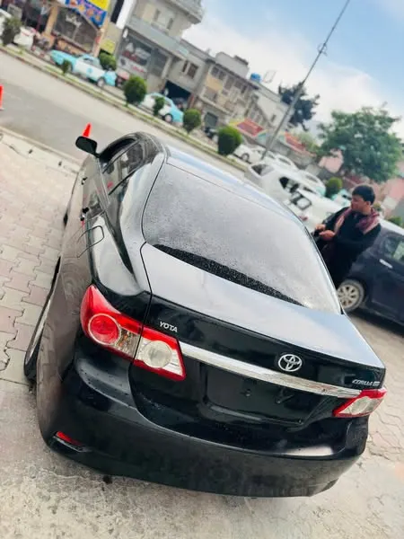 Toyota Corolla 2012 (2)