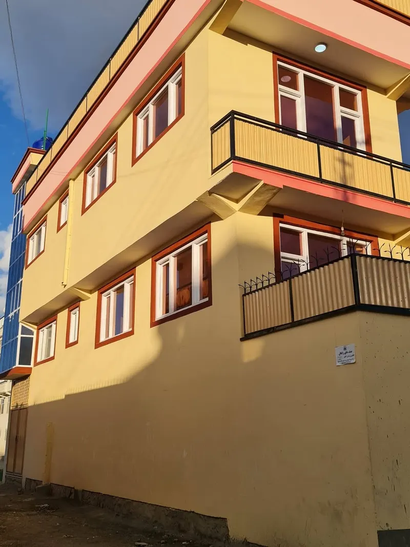 د پلورنې 3 پوړیز کور، 5 خونې، 165 m²، 6 ناحیه، کابل (3)