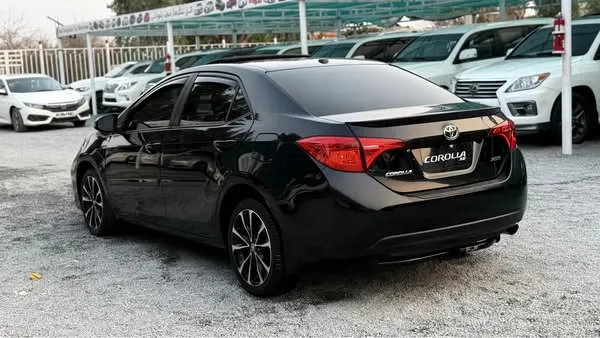 Toyota Corolla XSE 2018 (3)