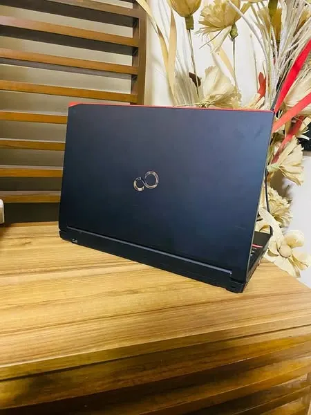 Fujitsu Laptop (3)