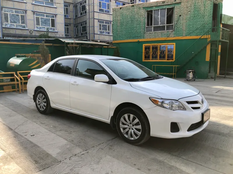 Toyota Corolla LE 2013 (3)