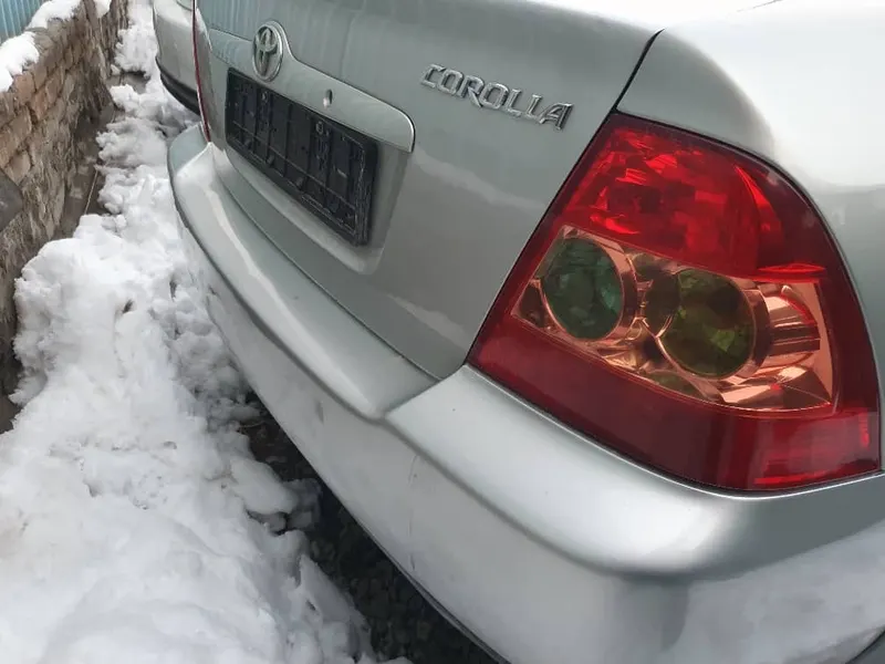 Toyota Corolla 2005 (2)