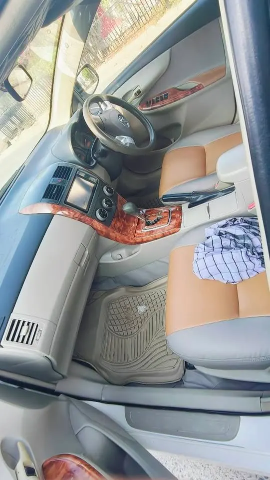 Toyota Corolla 2011 (4)