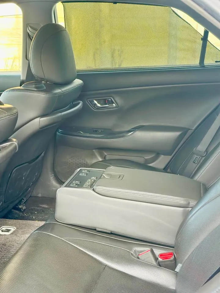 Toyota Crown Hybrid 2008 (4)
