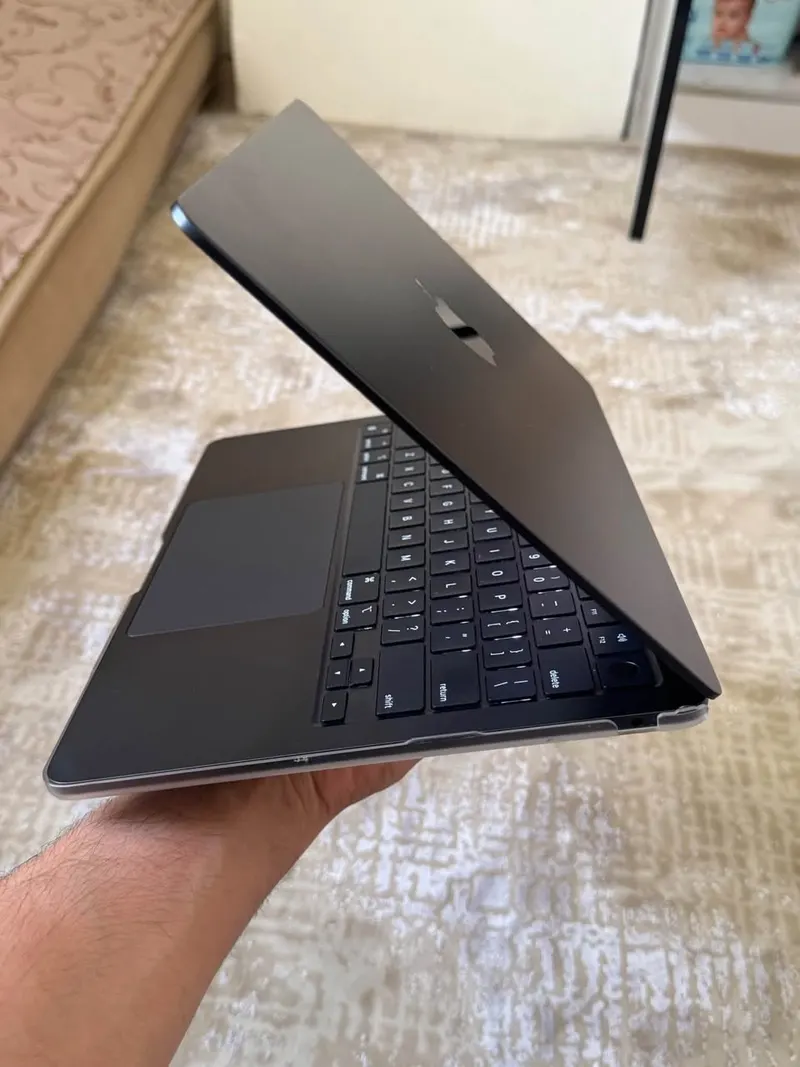 اپل مکبوک Air 13 M3 2024 8GB 512GB (3)