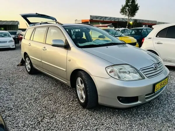 Toyota Fielder 2005 (2)