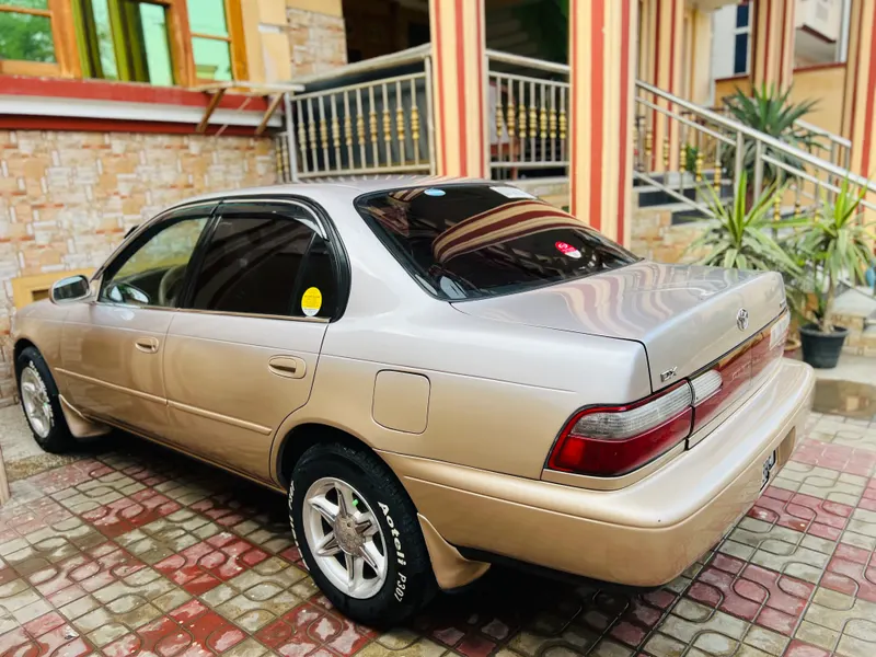Toyota Corolla (3)