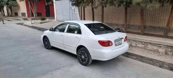 Toyota Corolla 2005 (2)
