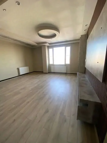 For Rent - 3-Room Apartment (2)