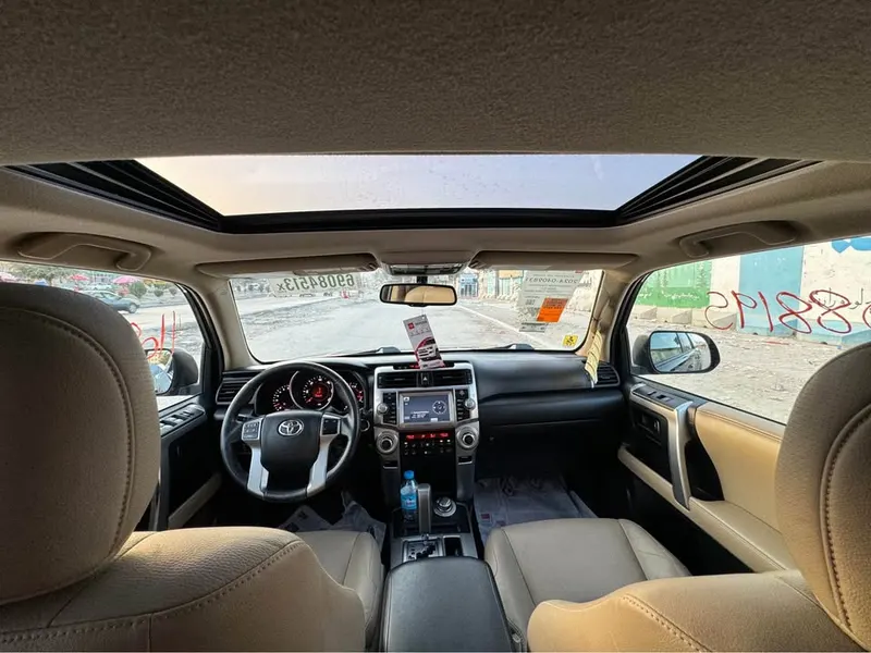 Toyota 4 Runner 2011 (4)