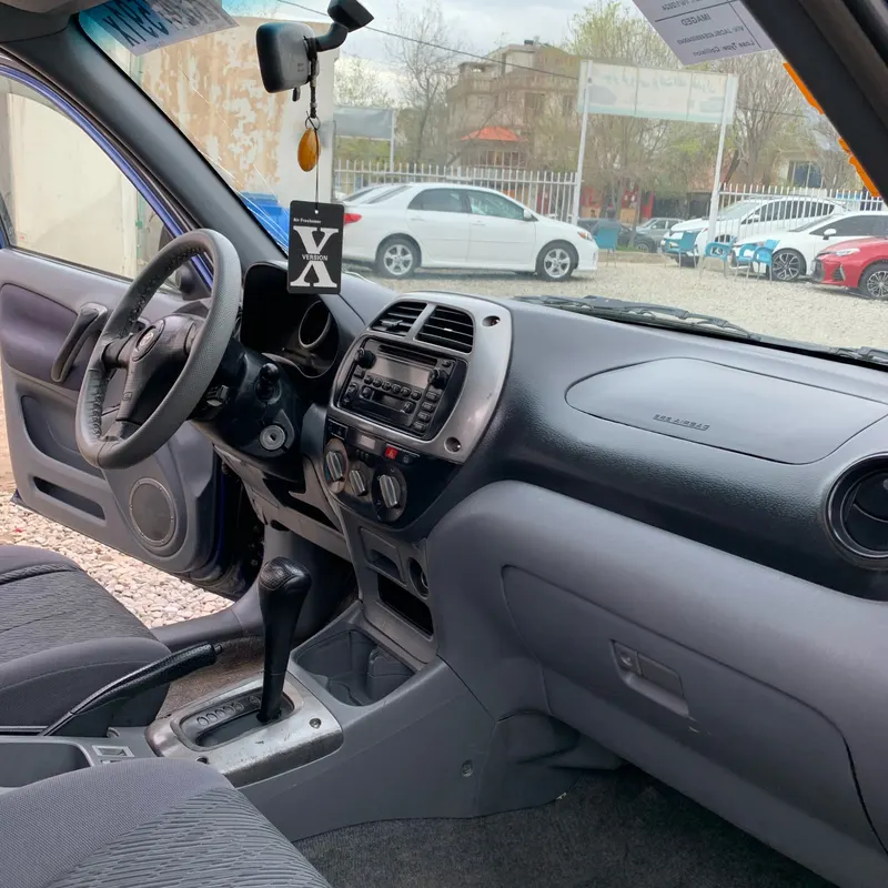 تویوتا RAV4 2001 (5)