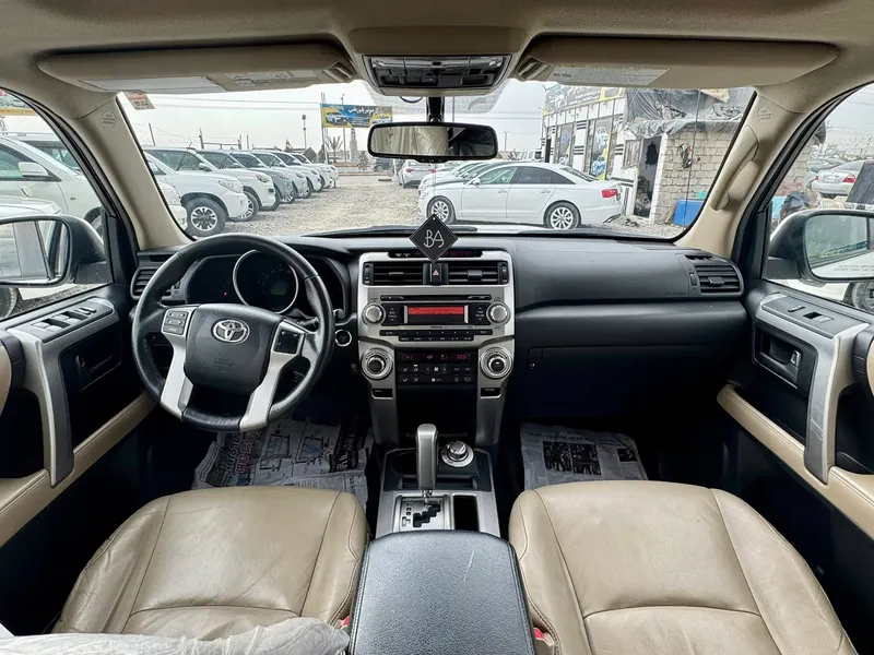 Toyota 4 Runner 2010 (4)