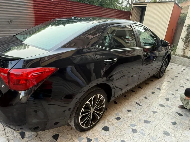 Toyota corolla 2016 (3)