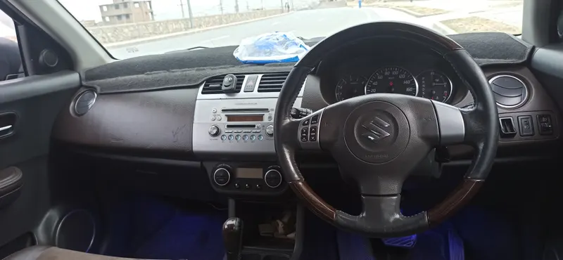 Suzuki Swift 2009 (1)