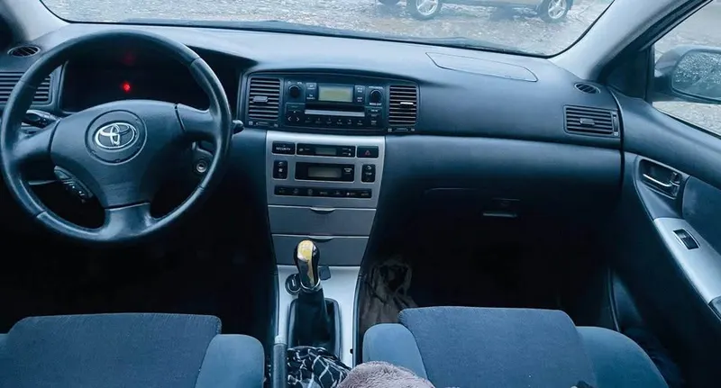 Toyota Fielder 2004 (4)