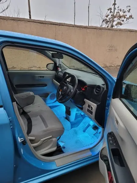 Toyota Passo 2017 (4)