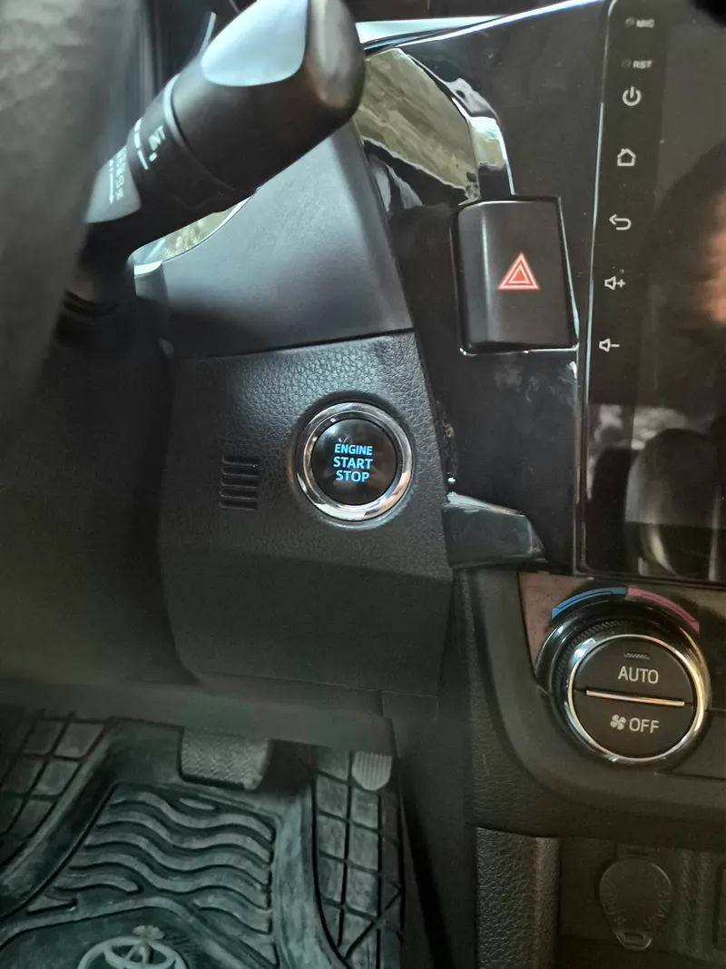 Toyota Corolla 2015 (5)