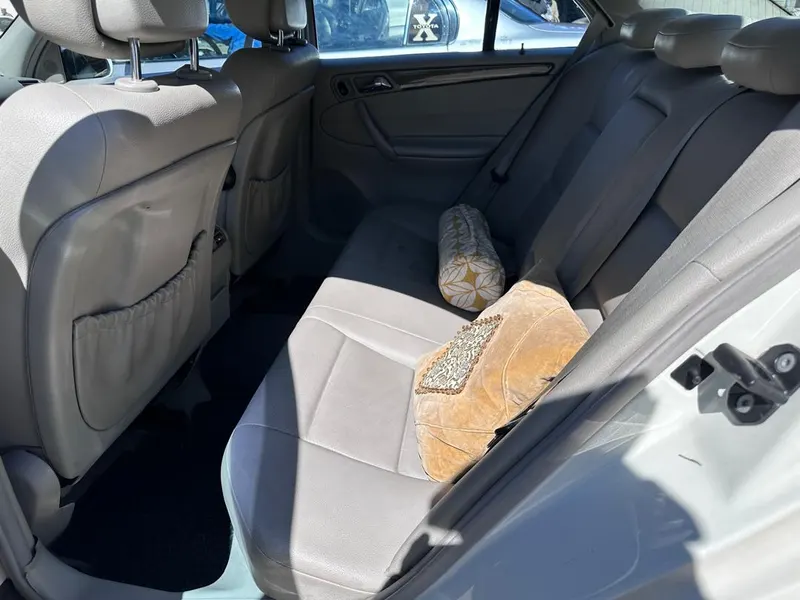 Mercedes-Benz C230 Sport 2007 (2)