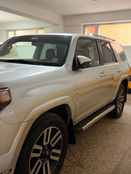 تویوتا 4Runner 2014 (2)