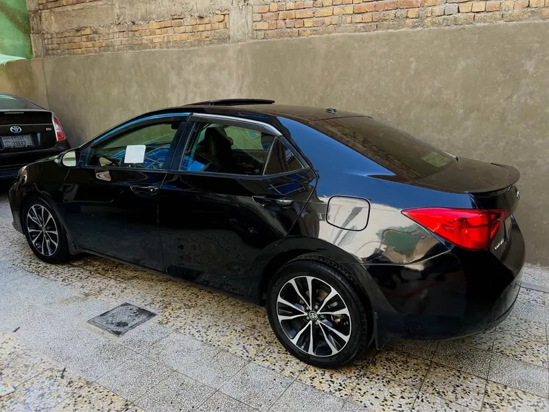 Toyota Corolla 2017 (3)