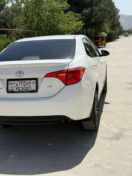 Toyota Corolla 2015 (3)