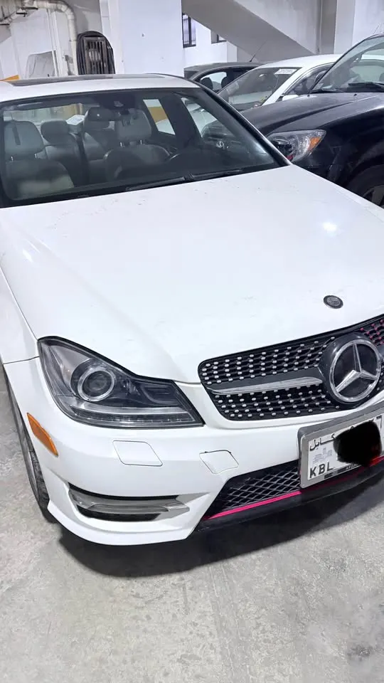 Mercedes-Benz C250 2013 (1)