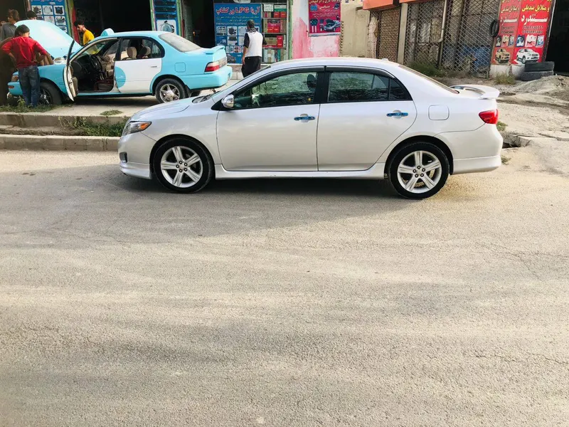 Toyota Corolla 2010 (1)