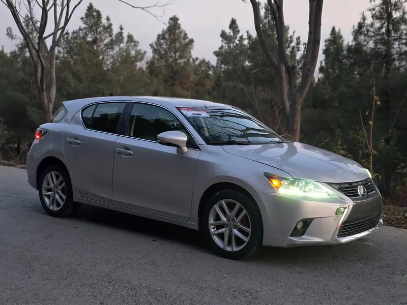 Lexus 2017 (2)