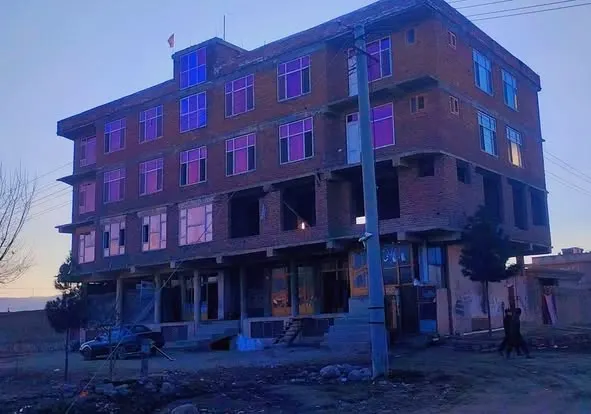 Corner 5-storey building for sale, 6 flats, 6 shops, Qala-e Zaman Khan Project, Kabul (1)