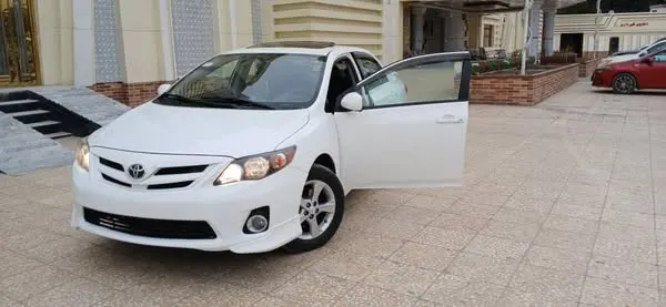 Toyota Corolla 2013 (2)
