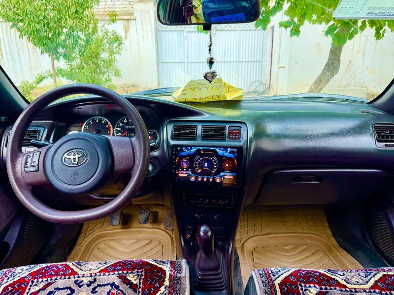 Toyota Corolla 1996 (1)