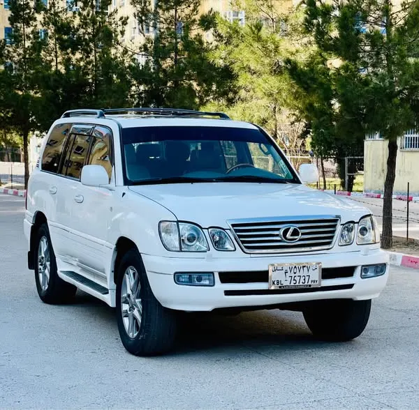 Lexus 470 2005 (1)