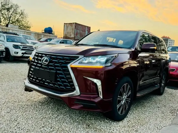 Lexus LX570 2008 (1)