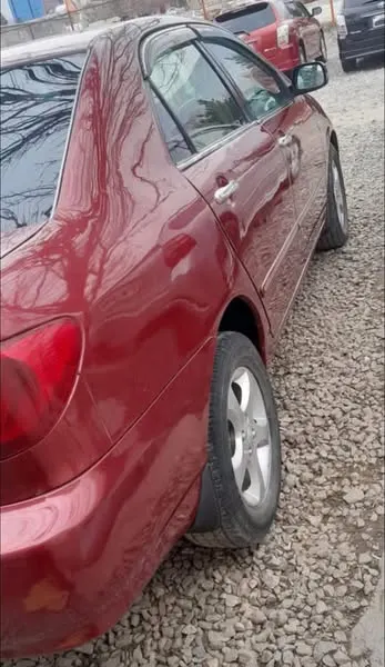 Toyota Corolla 2005 (3)
