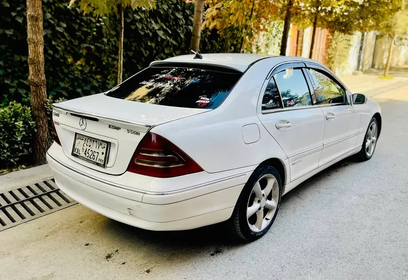 Mercedes-Benz 2001 (3)