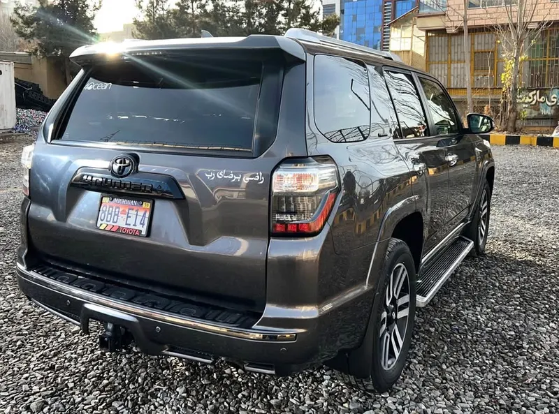 Toyota 4Runner 2018 (3)