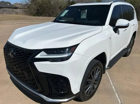 Lexus LX 600 2024 (2)
