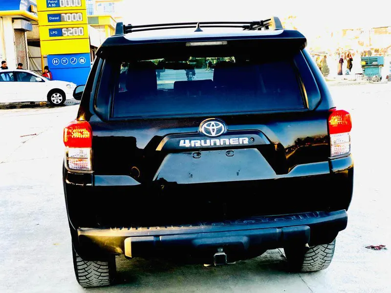 Toyota 4 Runner 2013 (3)