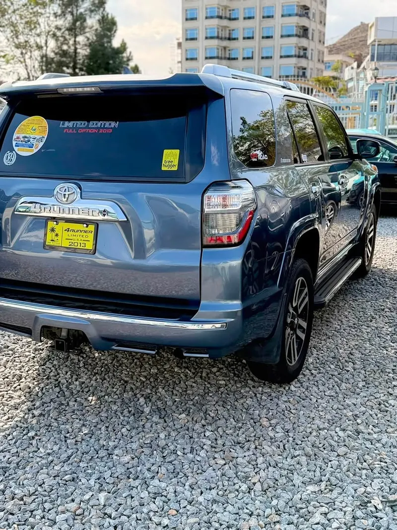 Toyota 4Runner 2013 (4)