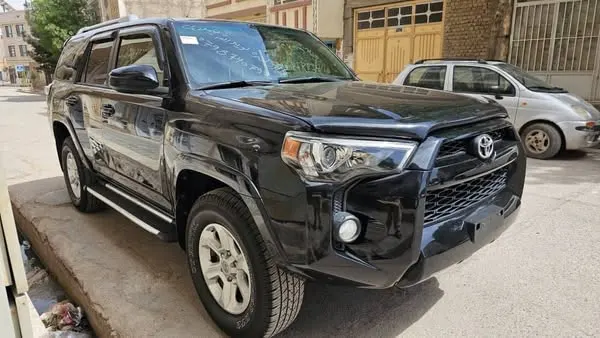 Toyota 4Runner 2015 (2)
