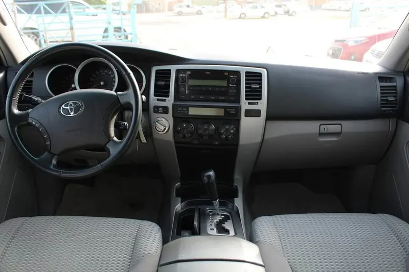 Toyota 4Runner 2007 (4)