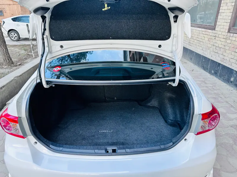 Toyota Corolla 2011 (4)