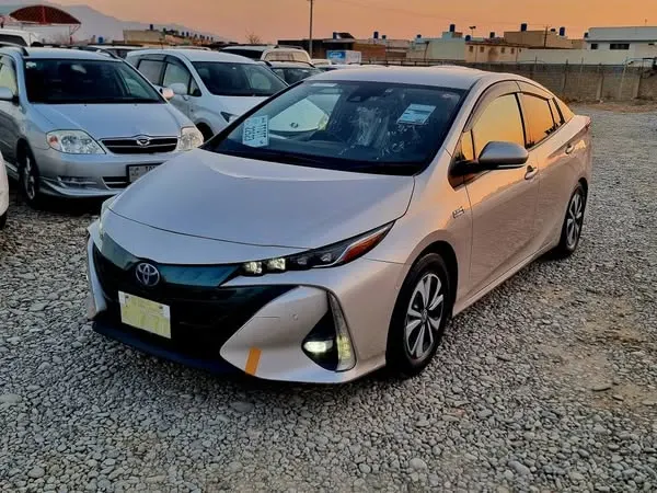 Toyota Prius Hybrid 2019 (1)