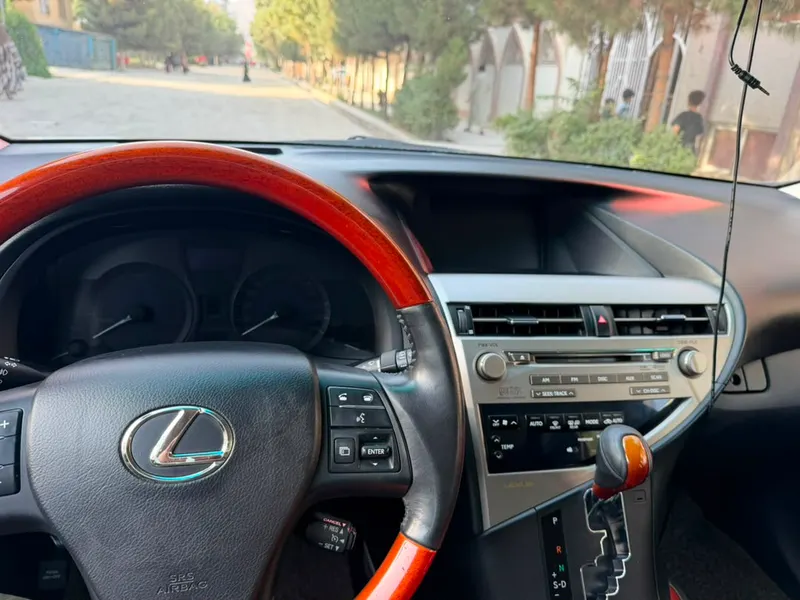 Lexus RX450h 2012 (8)