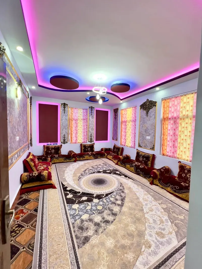 خانه گوشه‌ای 4 منزله برای فروش، 250 m²، سرک زرگر، هرات (2)