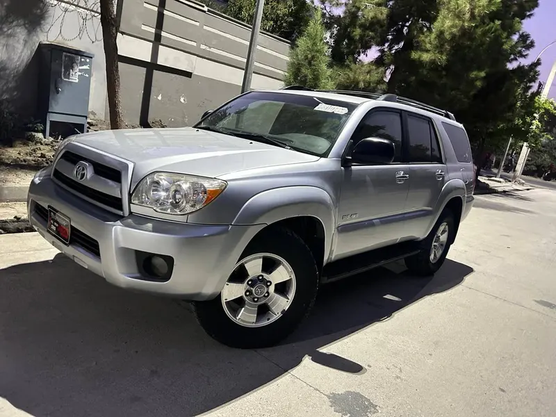 Toyota 4 Runner 2008 (2)