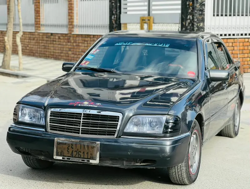 Mercedes-Benz 1994 (2)
