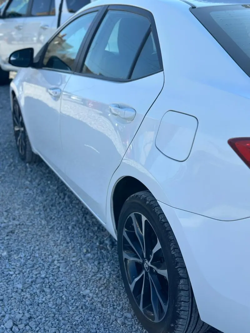 Toyota corolla 2018 (2)