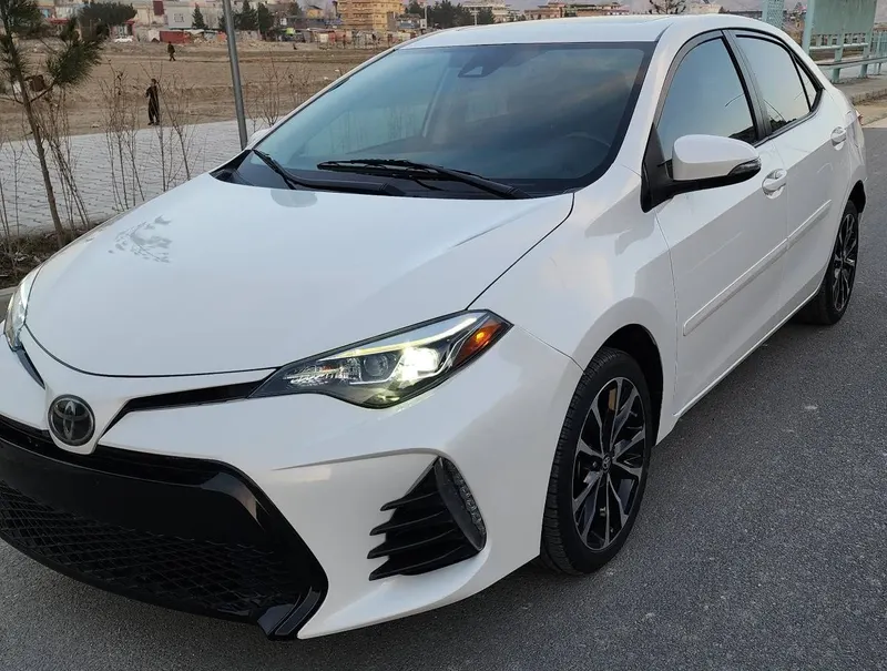 2019 Corolla for Sale Sunroof, Keyless Start (4)