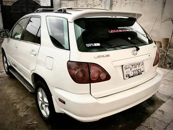 Lexus 2000 (3)